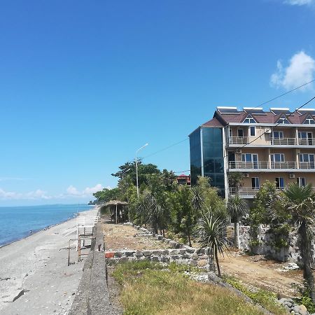 Sunny Land Hotel Chakvi Extérieur photo